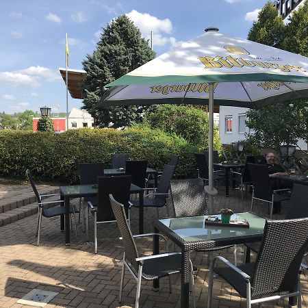 Sport Und Tagungshotel Кенцінґен Екстер'єр фото