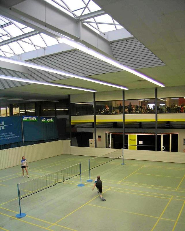 Sport Und Tagungshotel Кенцінґен Екстер'єр фото